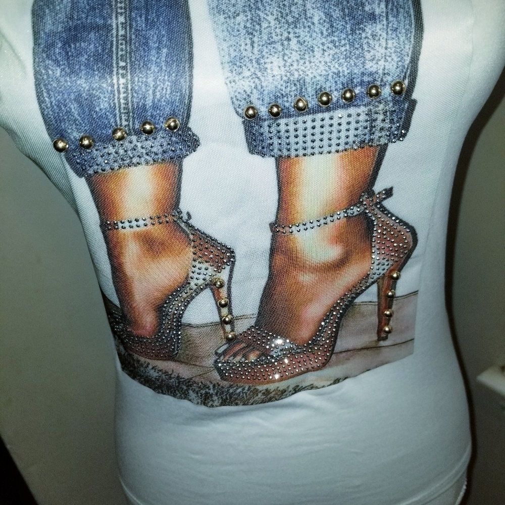 🔥Host Pick🔥 Sparkle Embellished Tee💎 - Picture 2 of 2